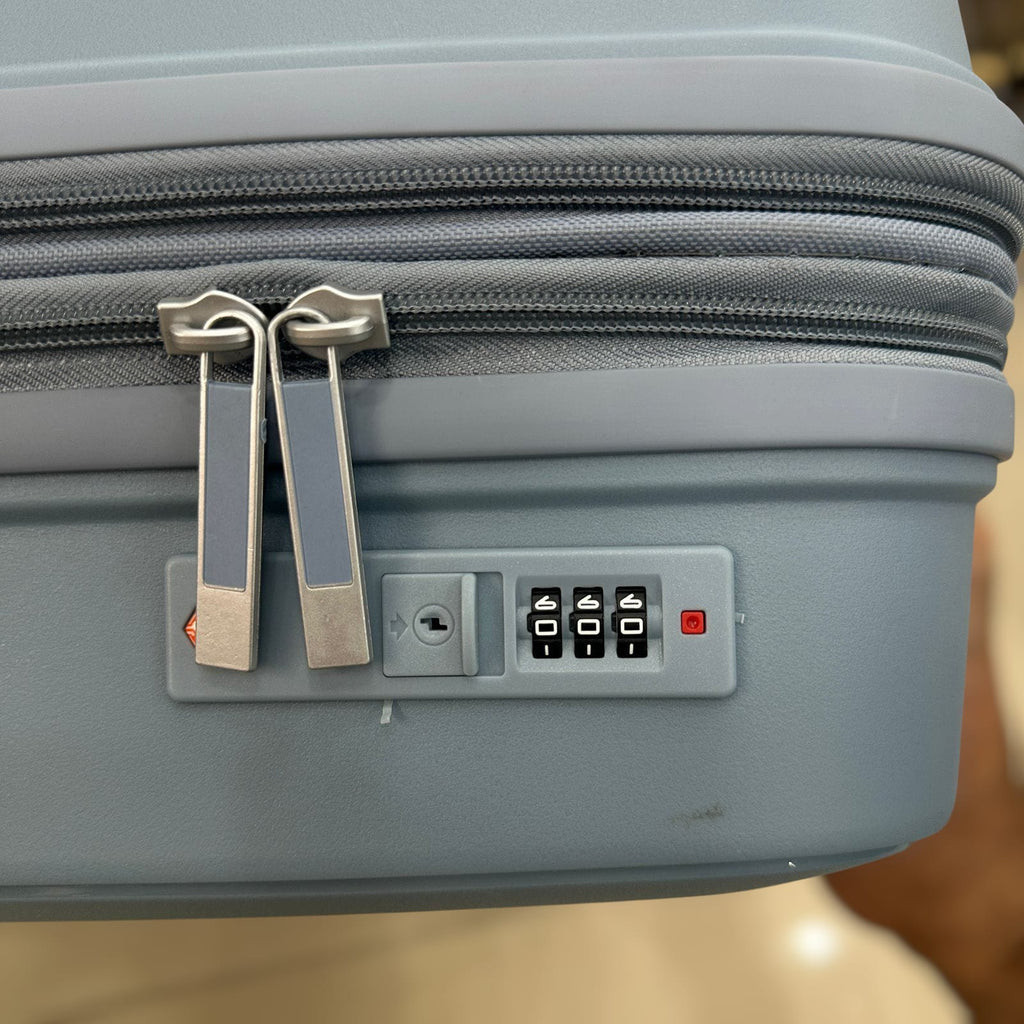 Samsonite Interlace Suitcase